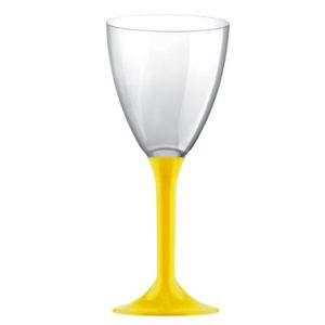Décoration de table, verres à vin, jaune