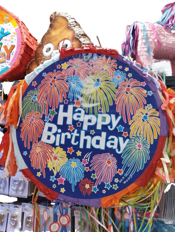 ANNIVERSAIRE-PINATA-HAPPYBIRTHDAY-FEUXDARTIFICES