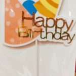 DECORATION-GATEAU-HAPPYBIRTHDAY-CHAPEAUX